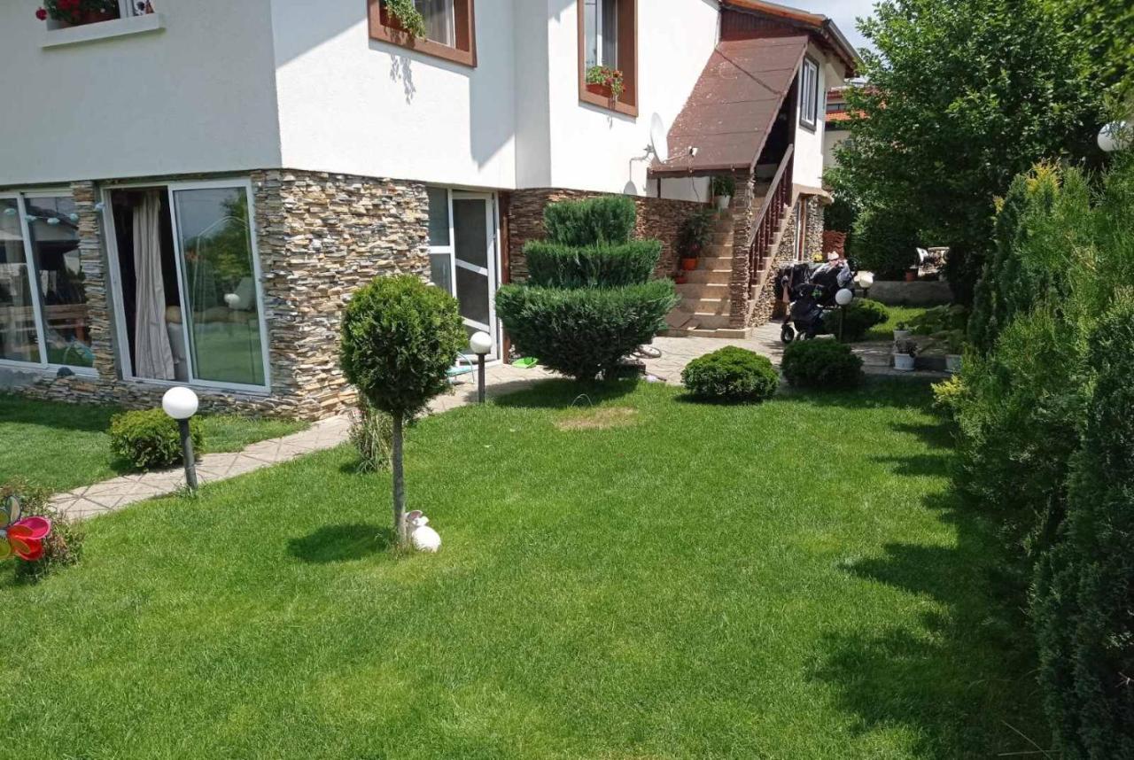 Семейна Къща Лазарови Sapareva Banya Extérieur photo