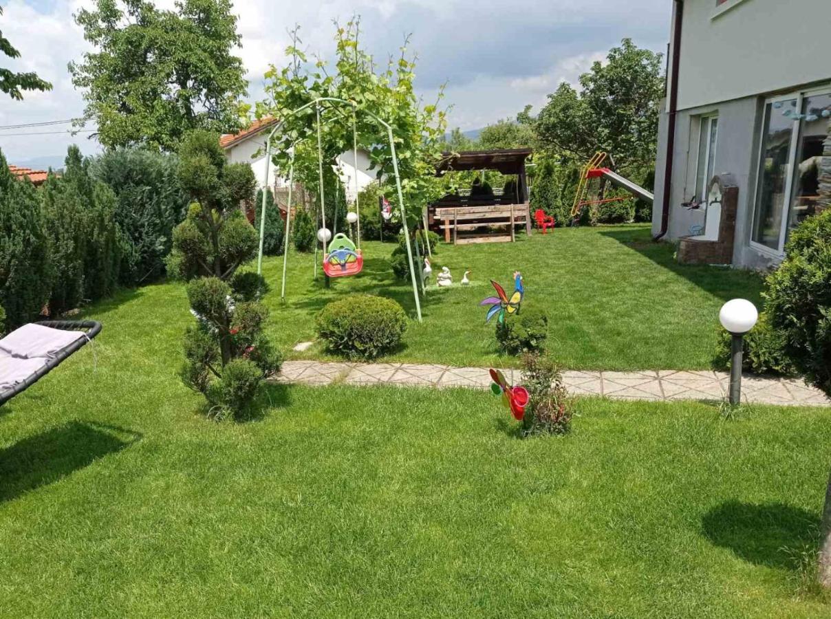 Семейна Къща Лазарови Sapareva Banya Extérieur photo
